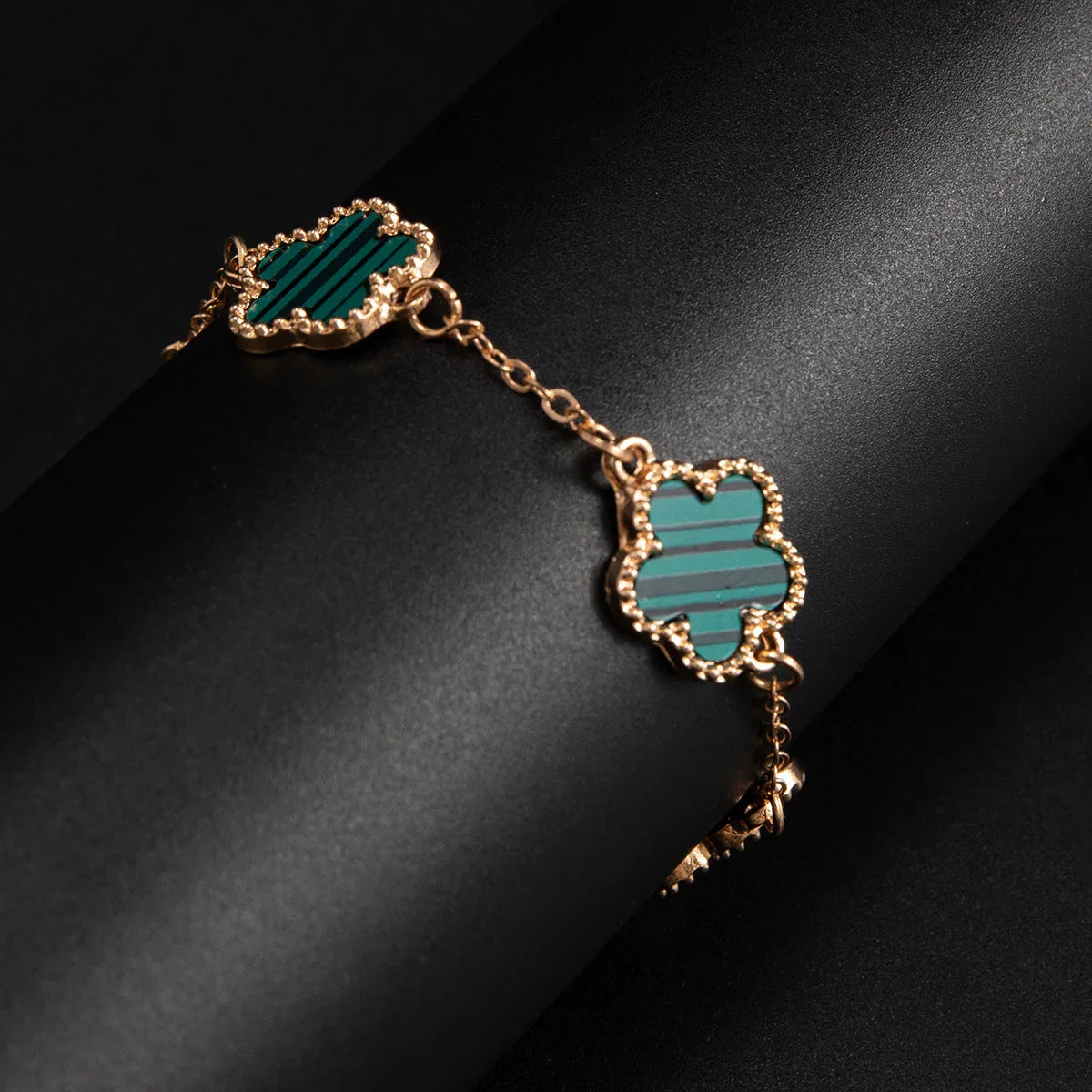 Men's Five-Leaf Flower Bracelet FlowBorder