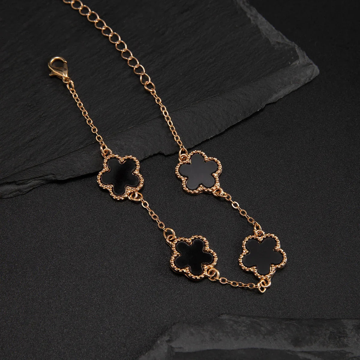 Men's Five-Leaf Flower Bracelet FlowBorder