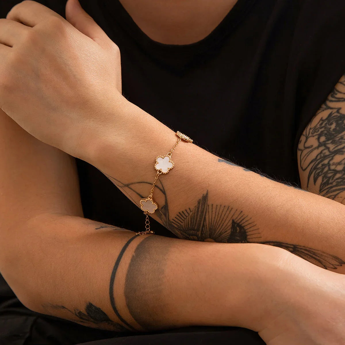 Men's Five-Leaf Flower Bracelet FlowBorder